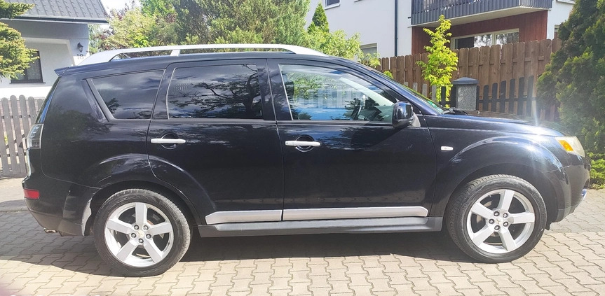 Mitsubishi Outlander cena 23899 przebieg: 252387, rok produkcji 2009 z Młynary małe 46